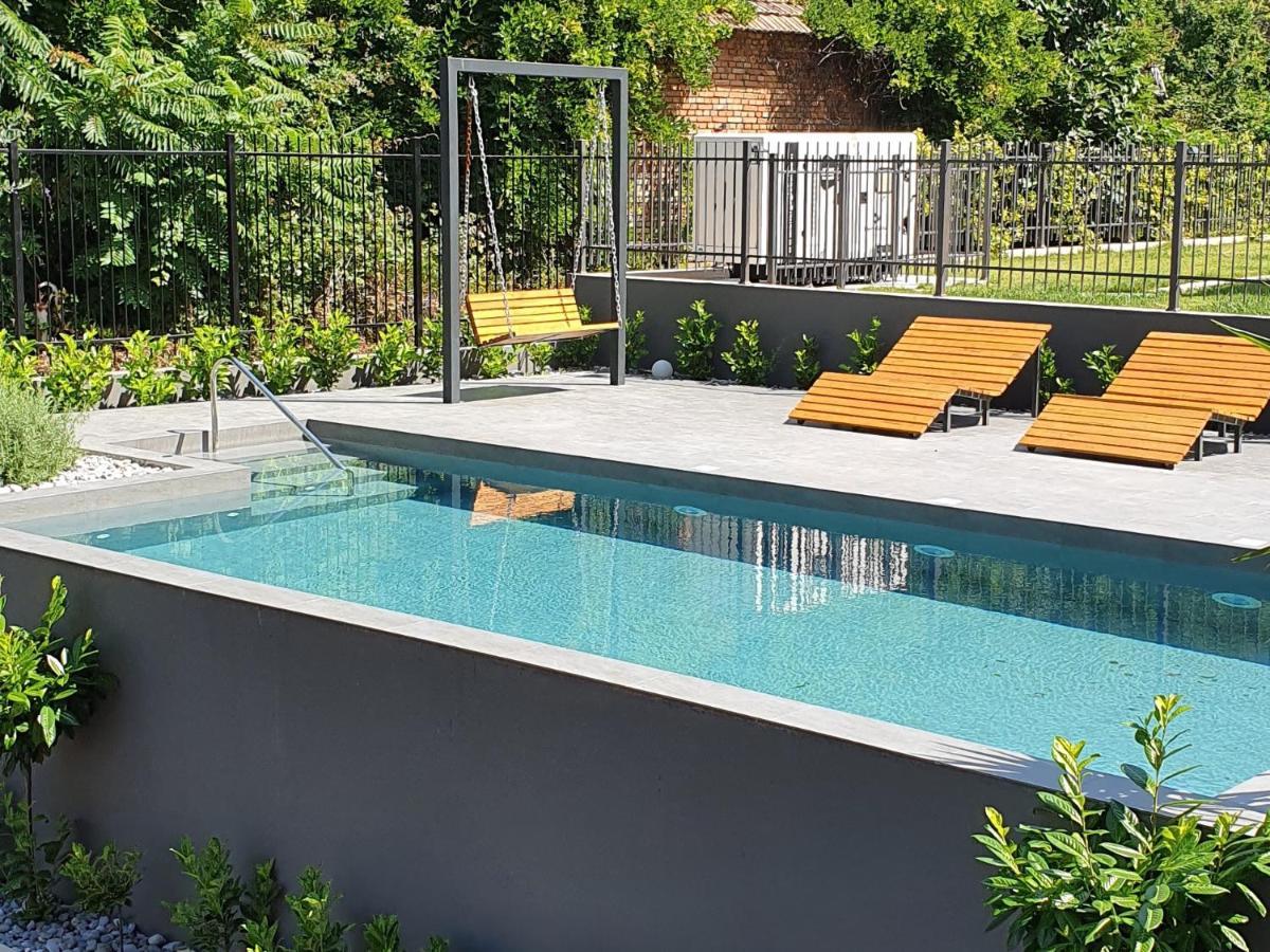 Bjelica Rental Apartments - Nela Apartment Tivat Eksteriør billede