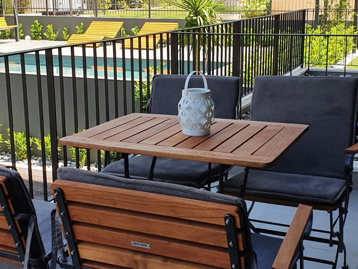 Bjelica Rental Apartments - Nela Apartment Tivat Eksteriør billede